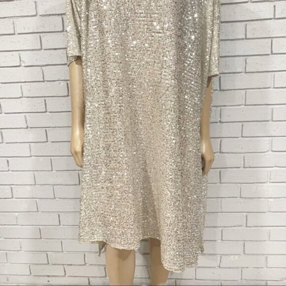 Zara Women’s Sequin Knit Ecru Cape - Picture 5 of 12